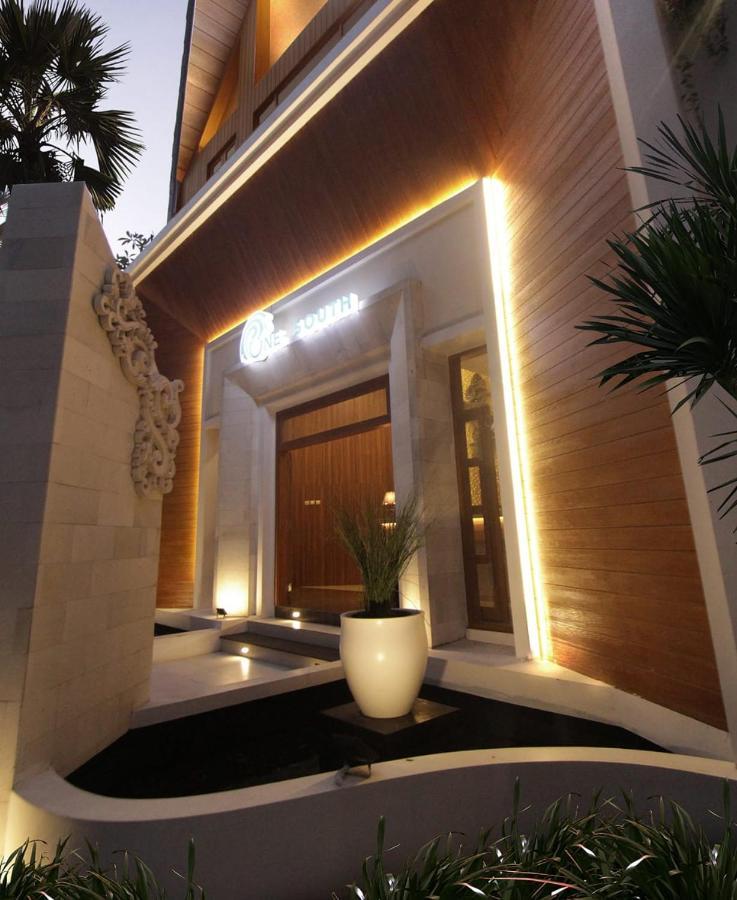 One South Hotel Banyuwangi  Exterior foto